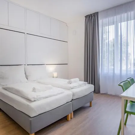 Bed & Breakfast Ciszterci Rendezvenykoezpont Balatonalmádi